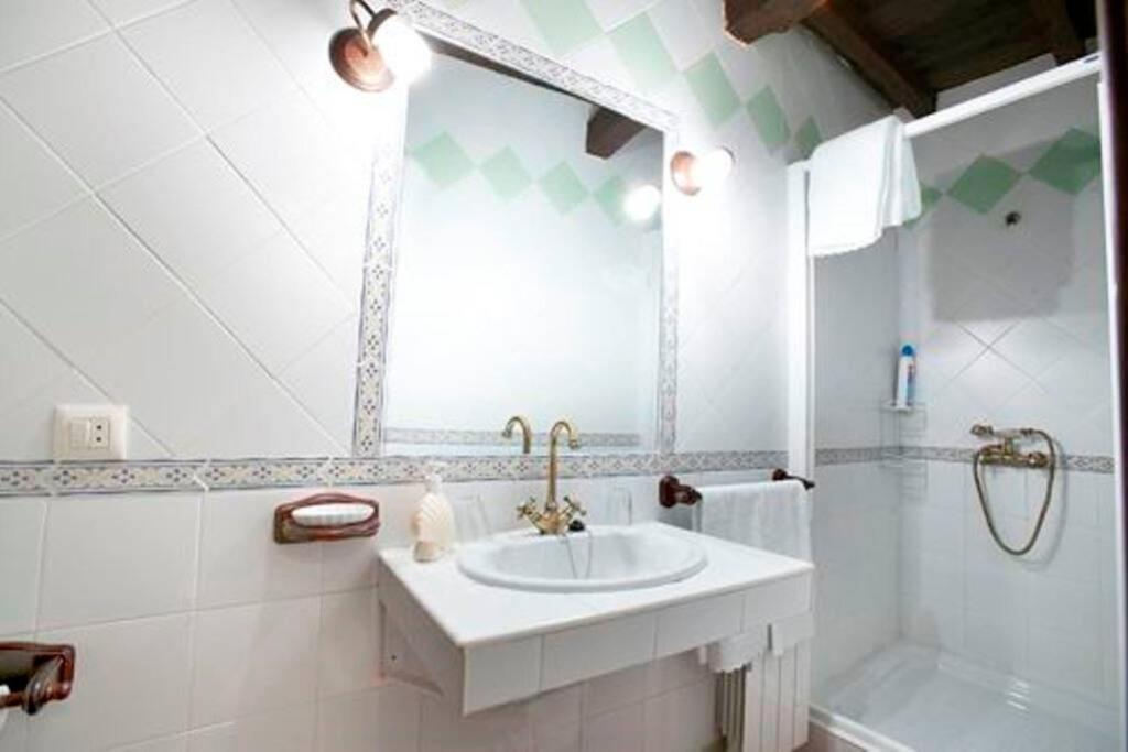Casa Rural Los Portales Valle Del Jerte คาเบซุเอลา เดล วาลล์ ภายนอก รูปภาพ
