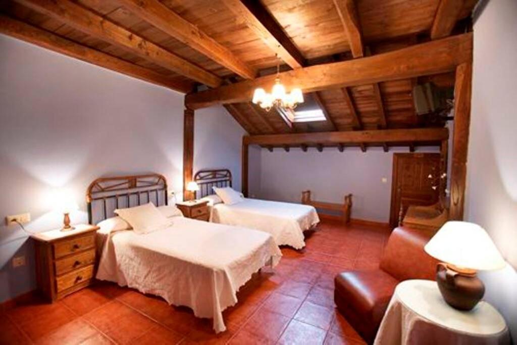 Casa Rural Los Portales Valle Del Jerte คาเบซุเอลา เดล วาลล์ ภายนอก รูปภาพ