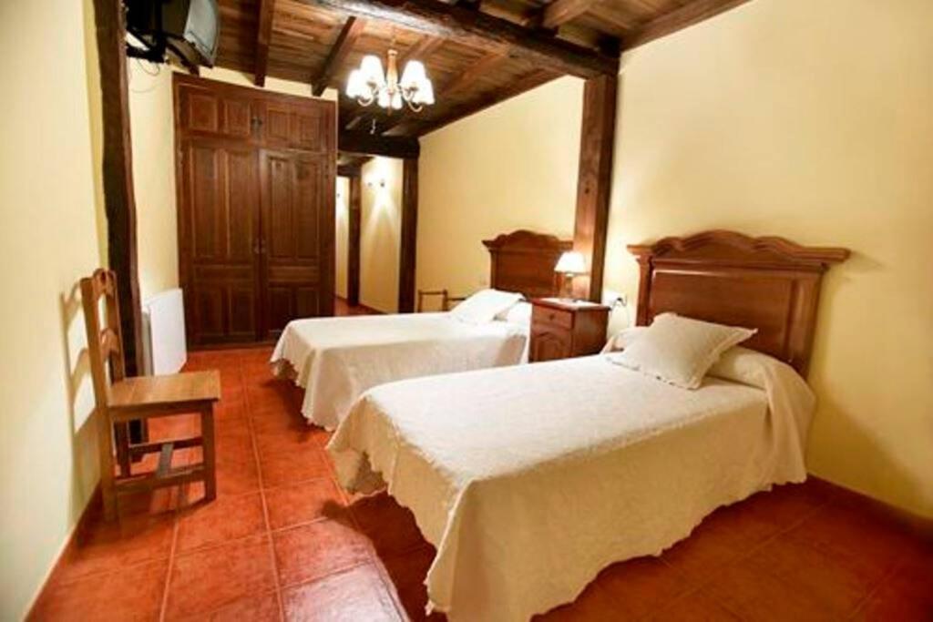 Casa Rural Los Portales Valle Del Jerte คาเบซุเอลา เดล วาลล์ ภายนอก รูปภาพ